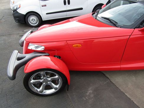 Used 1999 Plymouth Prowler image 32
