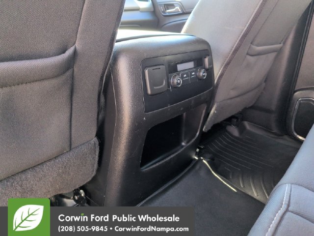 Used 2019 Chevrolet Suburban 4WD w/ Enhanced Driver Alert Package image 27