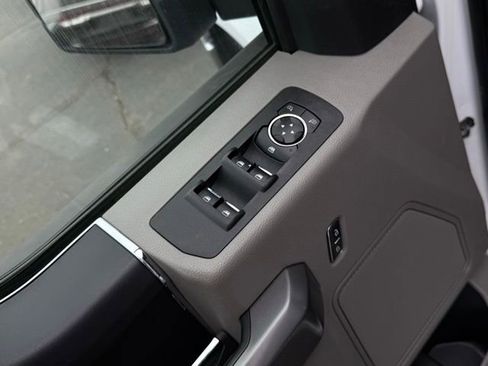 Used 2019 Ford F150 XLT w/ Trailer Tow Package image 13