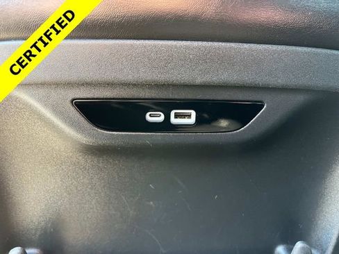 Certified 2024 Chrysler Pacifica Touring-L image 7