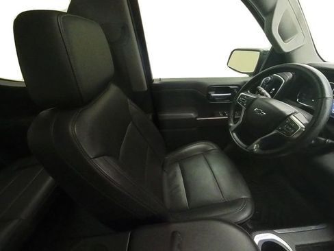 Used 2020 Chevrolet Silverado 1500 LT Trail Boss AWD/4WD image 30