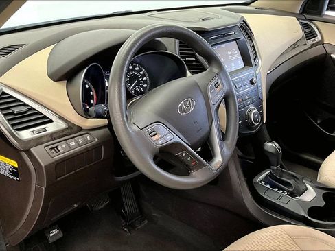 Used 2017 Hyundai Santa Fe Sport FWD image 13