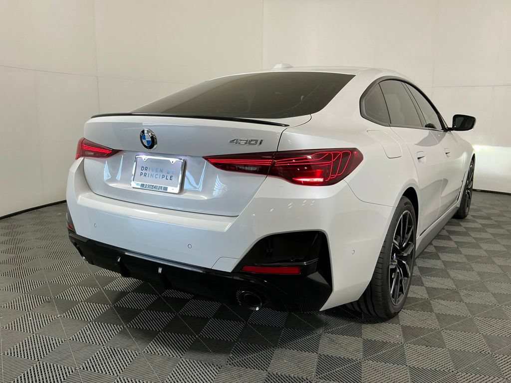 New 2026 BMW 430i w/ M Sport Package RWD image 5