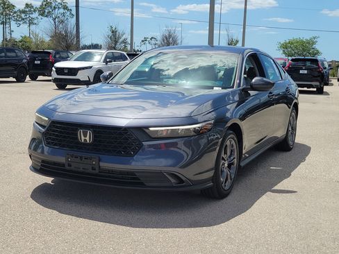 Used 2023 Honda Accord EX image 7