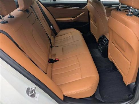 Used 2021 BMW 530i RWD image 18