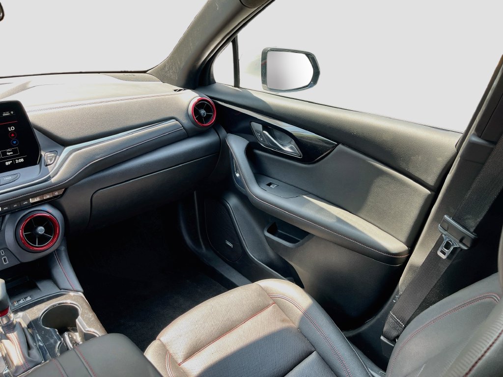 Used 2023 Chevrolet Blazer RS w/ Enhanced Convenience Package FWD image 24