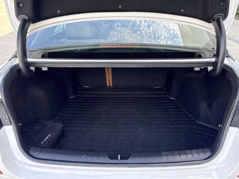 Used 2019 Kia Optima EX w/ EX Premium Package FWD image 11