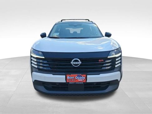 New 2026 Nissan Kicks SR w/ Cold Weather Package FWD image 2