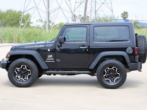 Used 2017 Jeep Wrangler Sport w/ Quick Order Package 24S AWD/4WD image 5