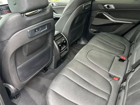 Used 2020 BMW X5 sDrive40i w/ Premium Package image 11