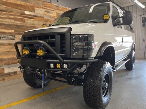 Used 2009 Ford E-350 and Econoline 350 XL image 14