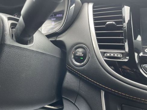 Certified 2019 Chevrolet Trax LT w/ LT Convenience Package image 17