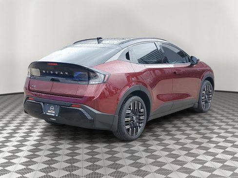 New 2026 Nissan Leaf Platinum+ w/ Cargo Package (Platinum+) FWD image 2