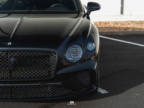 Used 2022 Bentley Continental GT image 12