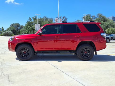 Used 2024 Toyota 4Runner SR5 Premium RWD image 7