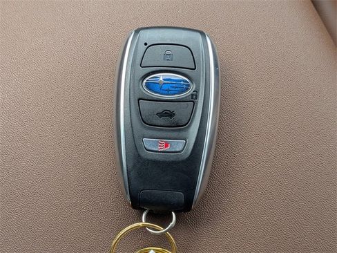 Used 2022 Subaru Outback Touring XT image 32