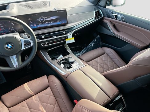New 2026 BMW X5 sDrive40i w/ M Sport Package RWD image 18