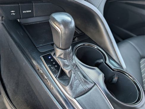 Used 2019 Toyota Camry SE image 29