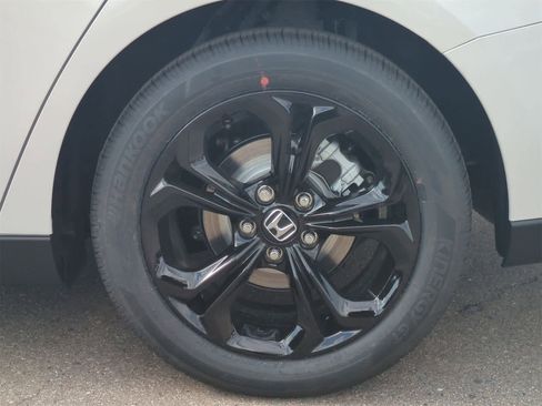 New 2025 Honda Accord SE image 14