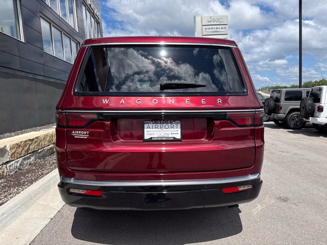 Used 2024 Jeep Wagoneer 4WD w/ Convenience Group I image 4
