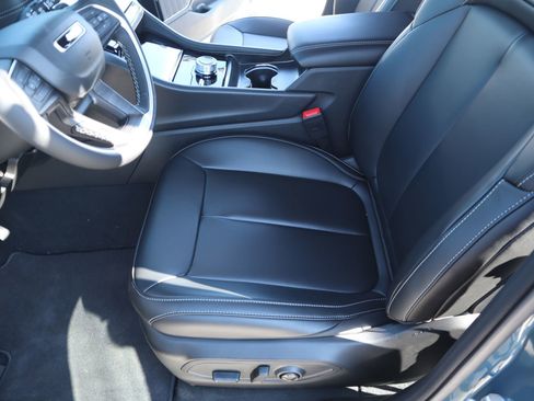 New 2026 Jeep Grand Cherokee Limited image 12