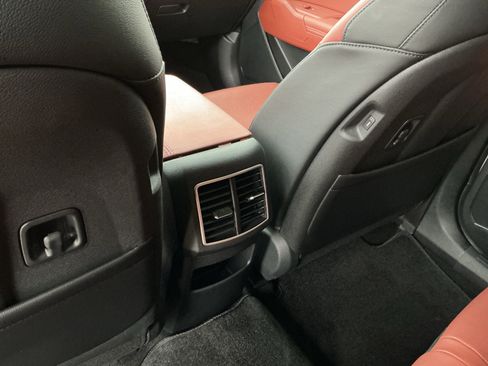 Used 2026 Kia Sportage SX image 29