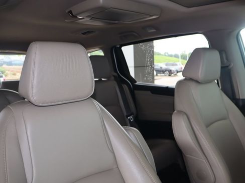 Used 2018 Honda Odyssey EX-L image 44