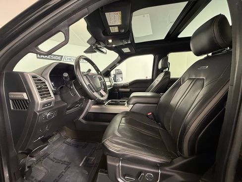 Used 2017 Ford F250 Platinum w/ Platinum Ultimate Package image 15