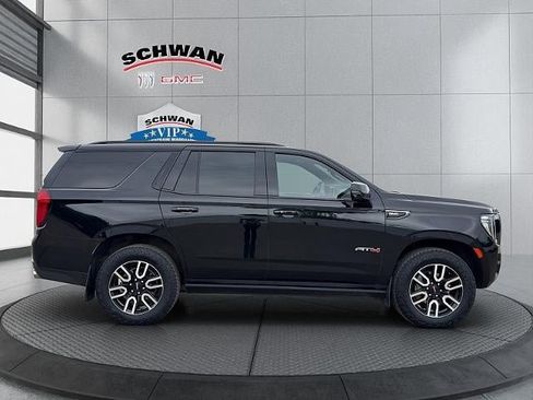 Used 2024 GMC Yukon AT4 w/ AT4 Premium Package AWD/4WD image 3