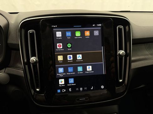 Used 2023 Volvo C40 P8 Recharge Ultimate image 27