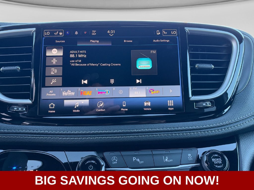 New 2027 Chrysler Pacifica Select FWD image 24