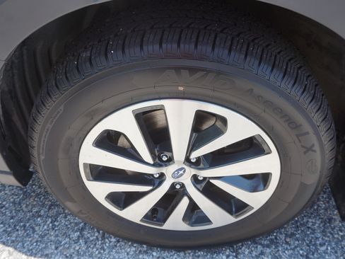 Used 2024 Subaru Outback AWD/4WD image 9