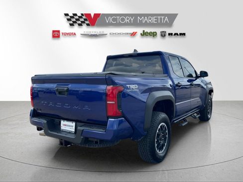 Used 2025 Toyota Tacoma TRD Off-Road AWD/4WD image 5