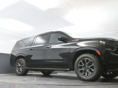 Used 2021 Chevrolet Suburban Z71 AWD/4WD image 24