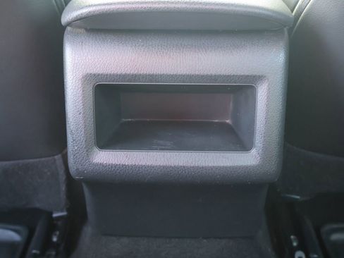 Used 2019 Toyota Camry SE image 25