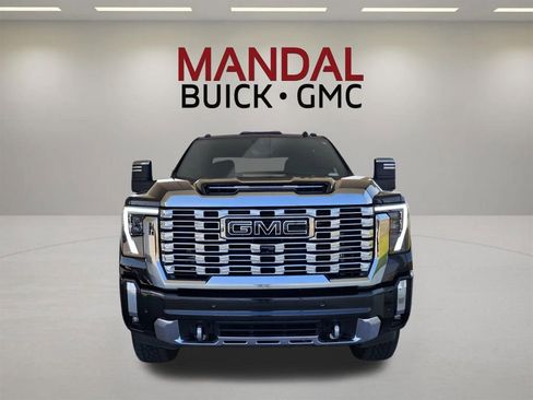 Used 2024 GMC Sierra 3500 Denali w/ Denali Reserve Package AWD/4WD image 3