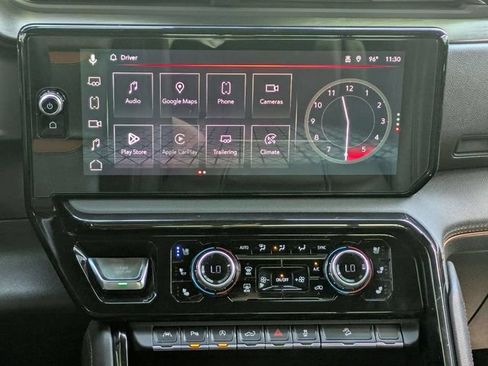 Used 2024 GMC Sierra 1500 AT4 w/ Technology Package AWD/4WD image 16