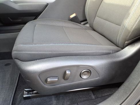 New 2026 Chevrolet Equinox EV LT image 13