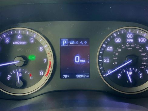 Used 2017 Hyundai Tucson SE w/ SE Popular Package 02 AWD/4WD image 16