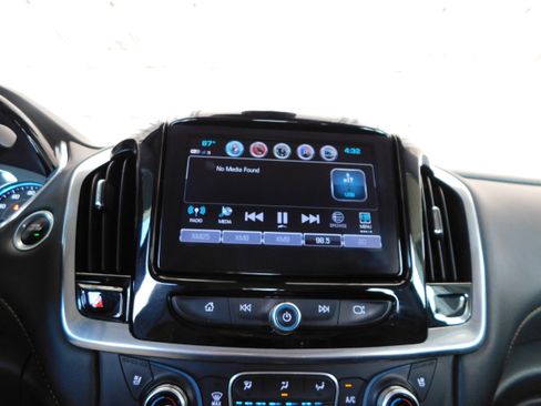 Used 2018 Chevrolet Traverse Premier w/ Driver Confidence II Package image 17