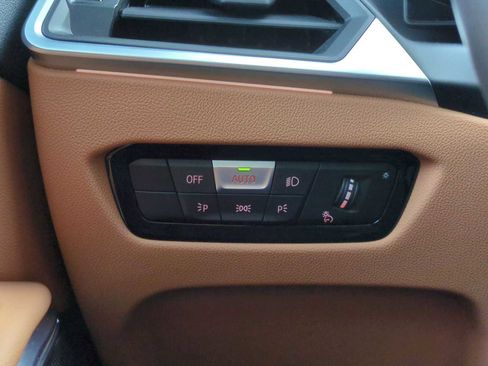 Certified 2023 BMW 330i xDrive Sedan w/ Premium Package image 38