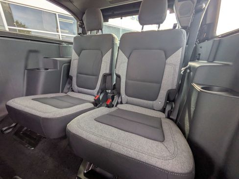 Used 2025 Ford Bronco 2-Door w/ Sasquatch Package AWD/4WD image 14