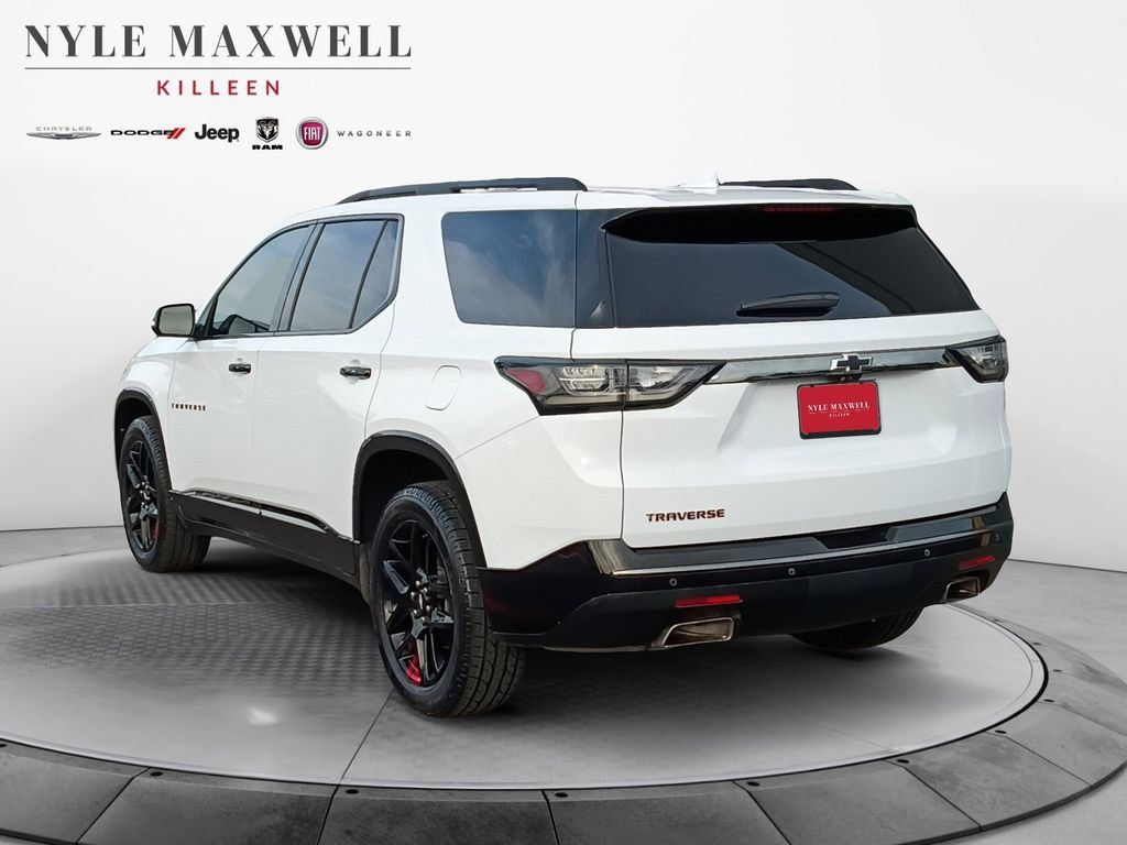 Used 2021 Chevrolet Traverse Premier w/ Redline Edition FWD image 14