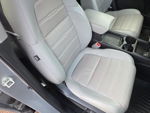 Used 2019 Honda CR-V Touring image 15