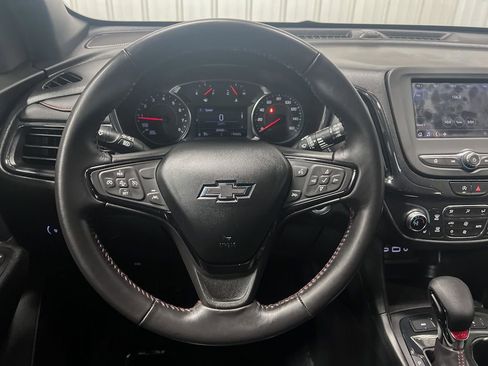 Certified 2022 Chevrolet Equinox RS w/ LPO, Floor Liner Package AWD/4WD image 13