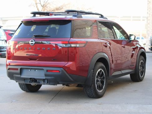 Used 2024 Nissan Pathfinder Rock Creek image 3