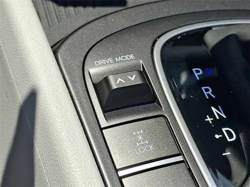 Certified 2026 Hyundai Kona SE AWD/4WD image 16