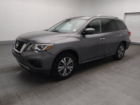 Used 2020 Nissan Pathfinder SL AWD/4WD image 2