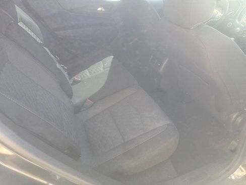 Used 2021 Chevrolet Equinox LT FWD image 13