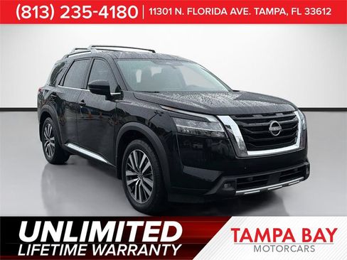 Used 2022 Nissan Pathfinder Platinum w/ Cargo Package FWD image 1